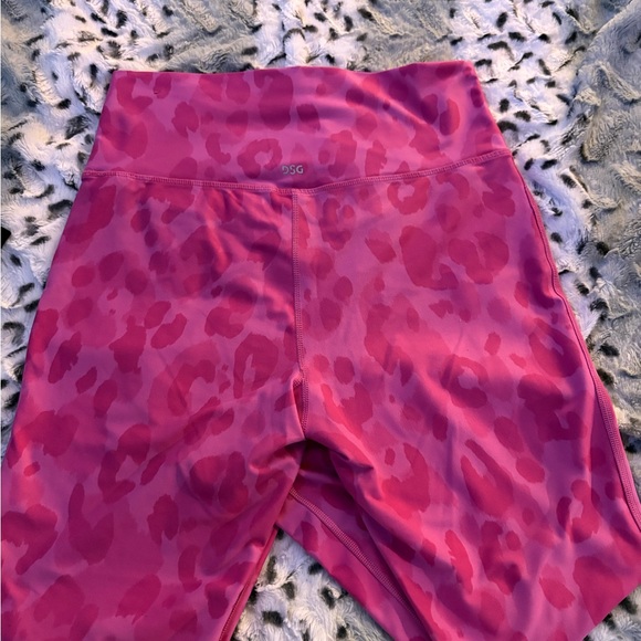 DSG Pink Patterned Leggings - Picture 4 of 4
